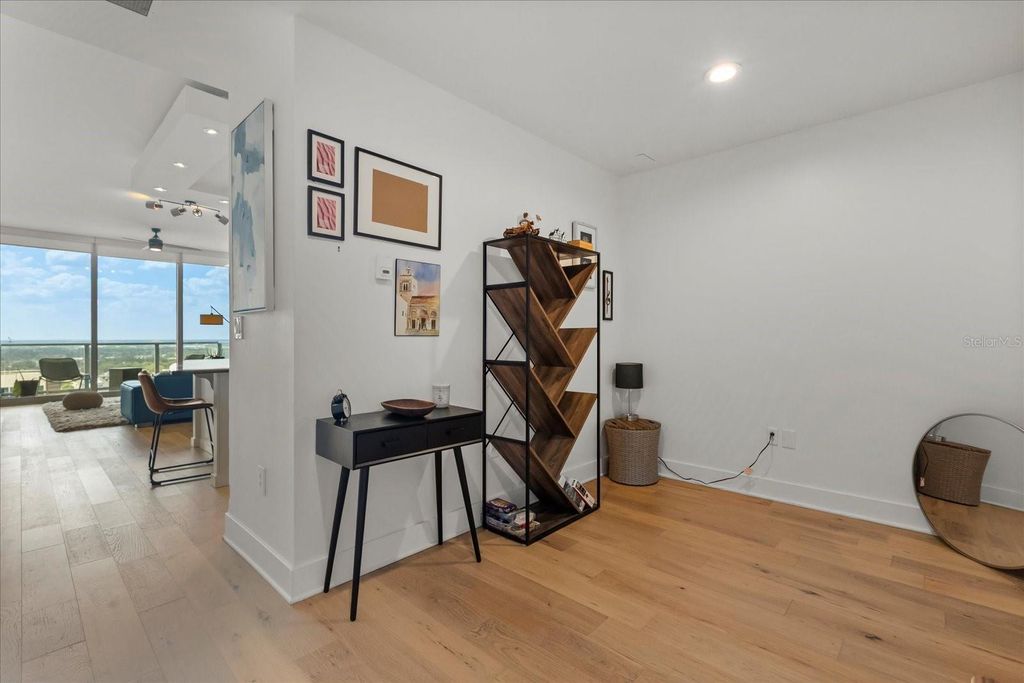 Image 5 of property listing at 150 E ROBINSON STREET 2506, Orlando, FL 32801