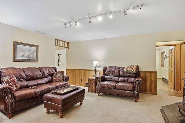 28511 Ray DRIVE, Waterford, WI 53185