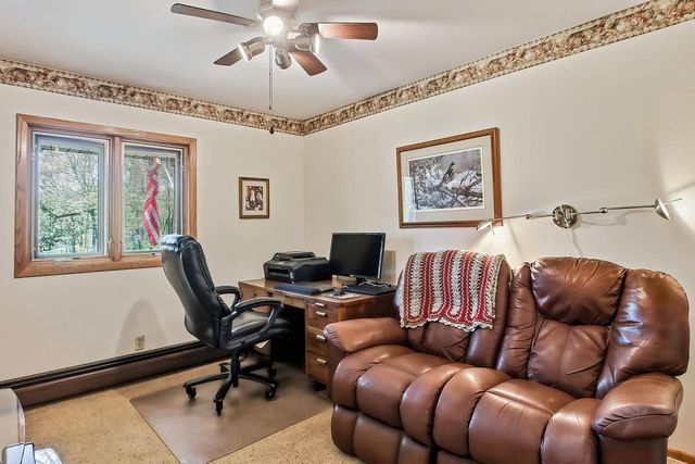 28511 Ray DRIVE, Waterford, WI 53185