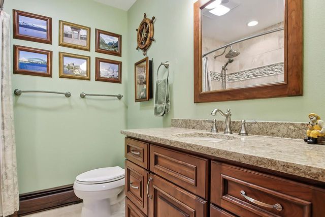 28511 Ray DRIVE, Waterford, WI 53185