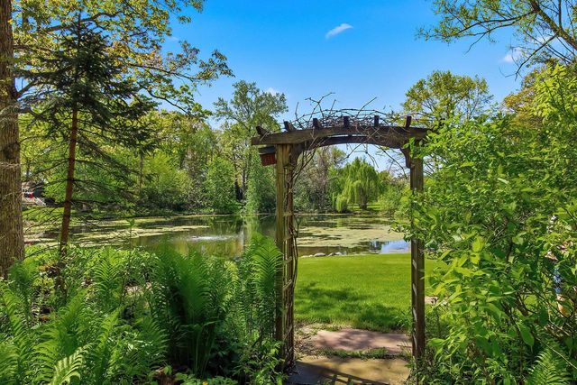 28511 Ray DRIVE, Waterford, WI 53185