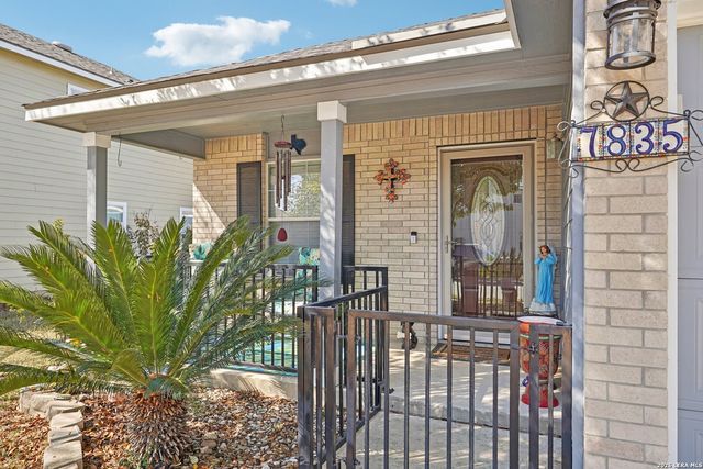 7835 Saddle Run, Selma, TX 78154