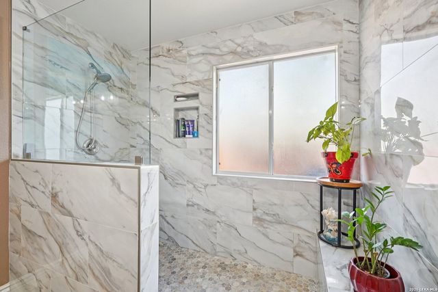 7835 Saddle Run, Selma, TX 78154