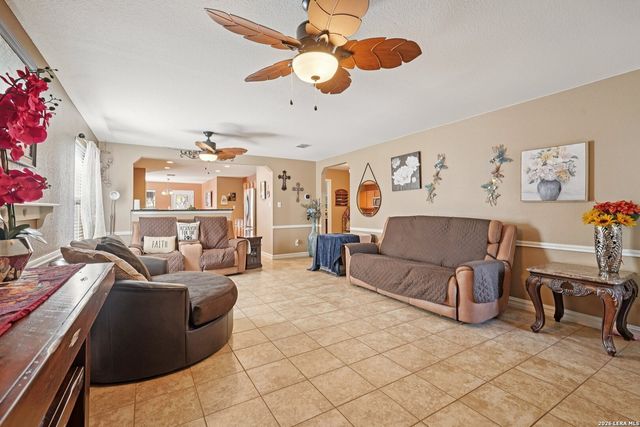 7835 Saddle Run, Selma, TX 78154