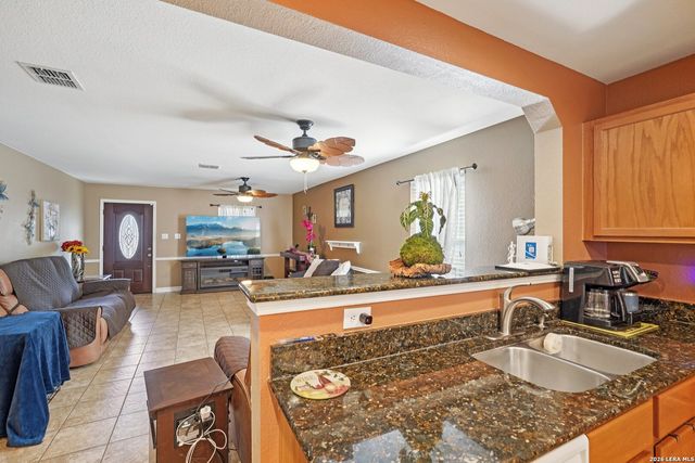 7835 Saddle Run, Selma, TX 78154