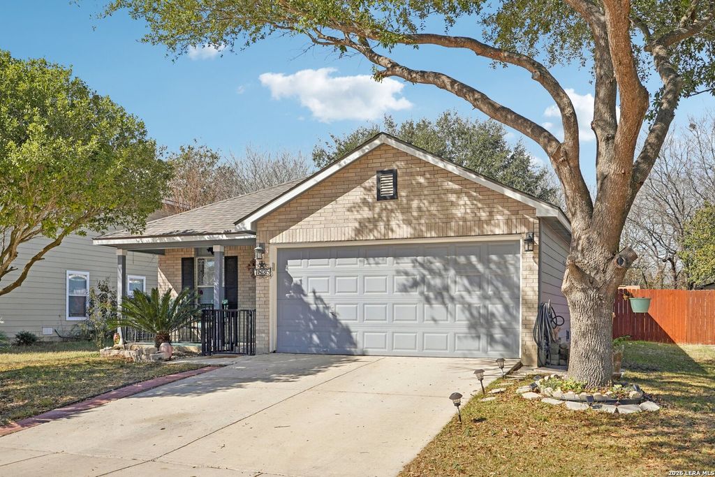 7835 Saddle Run, Selma, TX 78154