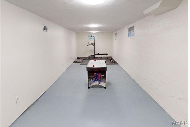 6750 Julian Avenue, St Louis, MO 63130