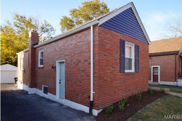 6750 Julian Avenue, St Louis, MO 63130