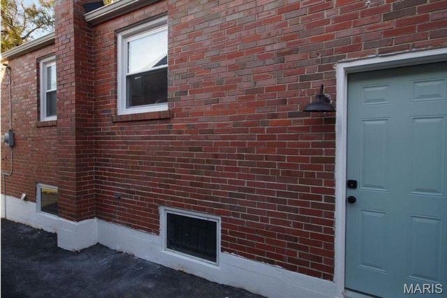 6750 Julian Avenue, St Louis, MO 63130