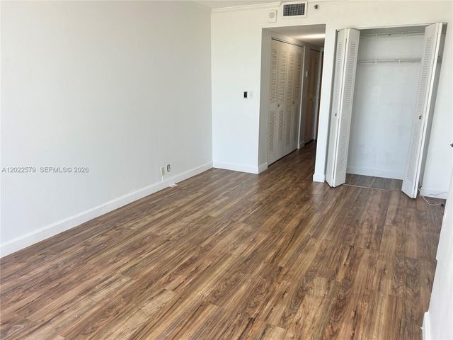 7601 E Treasure Dr 2104, North Bay Village, FL 33141