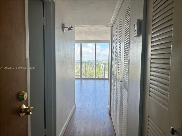 7601 E Treasure Dr 2104, North Bay Village, FL 33141
