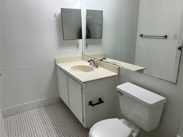 7601 E Treasure Dr 2104, North Bay Village, FL 33141