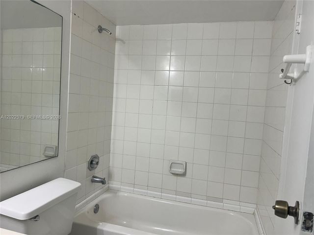7601 E Treasure Dr 2104, North Bay Village, FL 33141