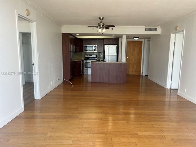 7601 E Treasure Dr 2104, North Bay Village, FL 33141