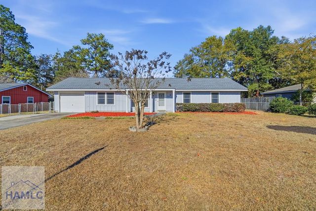 702 Pineview Court, Hinesville, GA 31313