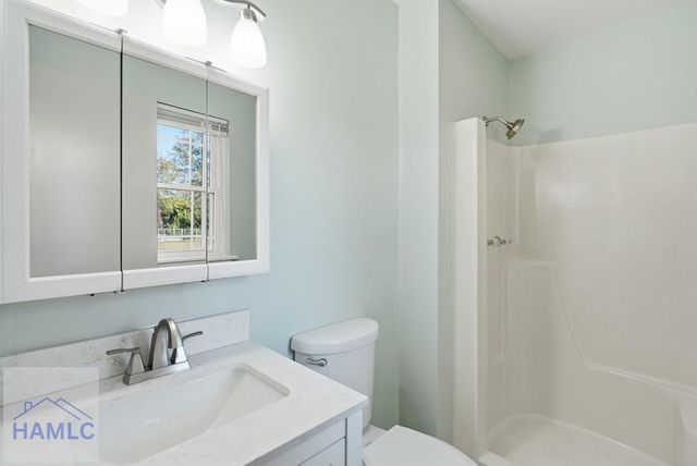 702 Pineview Court, Hinesville, GA 31313