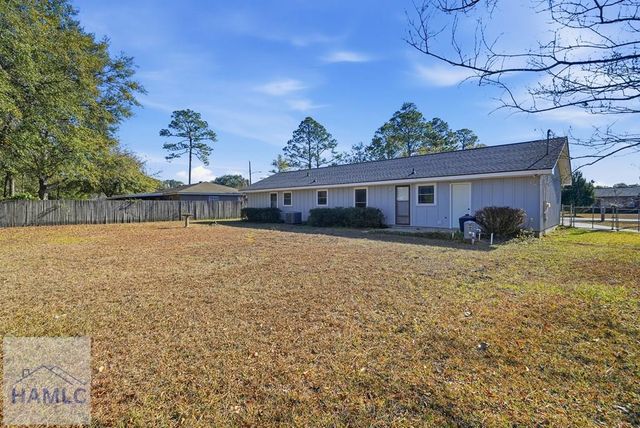 702 Pineview Court, Hinesville, GA 31313