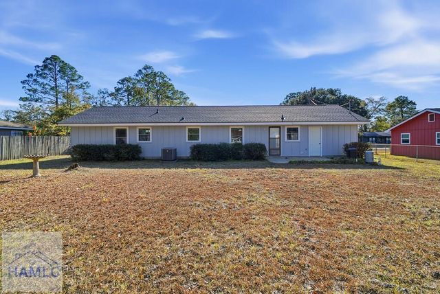 702 Pineview Court, Hinesville, GA 31313