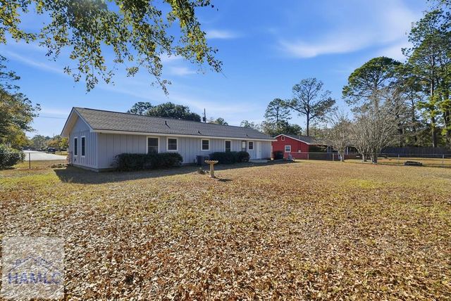 702 Pineview Court, Hinesville, GA 31313