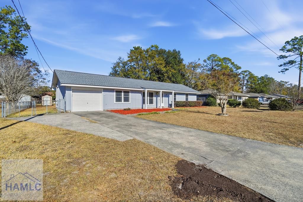 702 Pineview Court, Hinesville, GA 31313