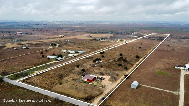 14024 Graef RD, Creedmoor, TX 78610