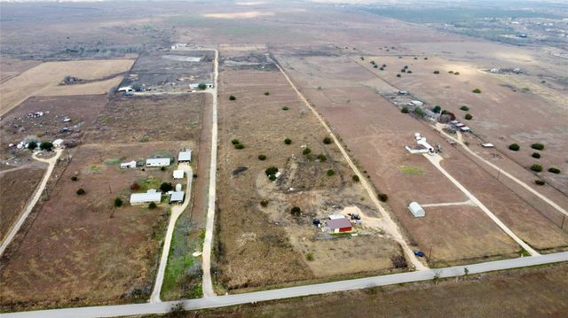 14024 Graef RD, Creedmoor, TX 78610