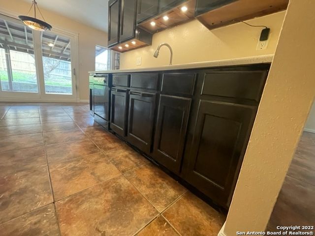 838 SADDLEBROOK DR, San Antonio, TX 78245