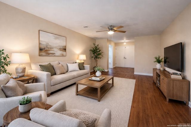 838 SADDLEBROOK DR, San Antonio, TX 78245