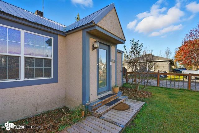 1414 Airport Heights Drive, Anchorage, AK 99508