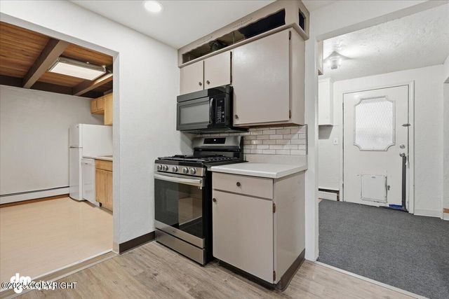 1414 Airport Heights Drive, Anchorage, AK 99508