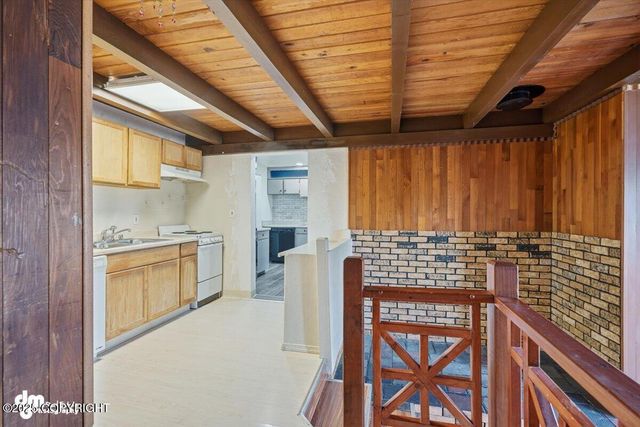 1414 Airport Heights Drive, Anchorage, AK 99508