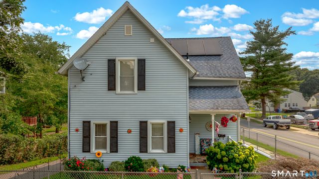 44 Greenwood Street, New Britain, CT 06051