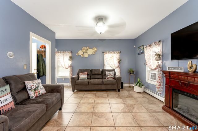 44 Greenwood Street, New Britain, CT 06051