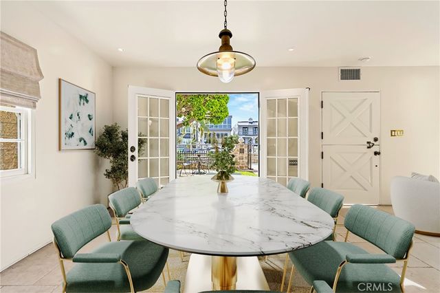 89 Rivo Alto Canal, Long Beach, CA 90803