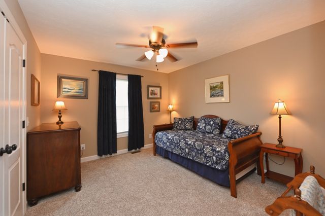 1005 Candace St, Gallatin, TN 37066