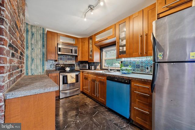 1632 BROWN ST, Philadelphia, PA 19130