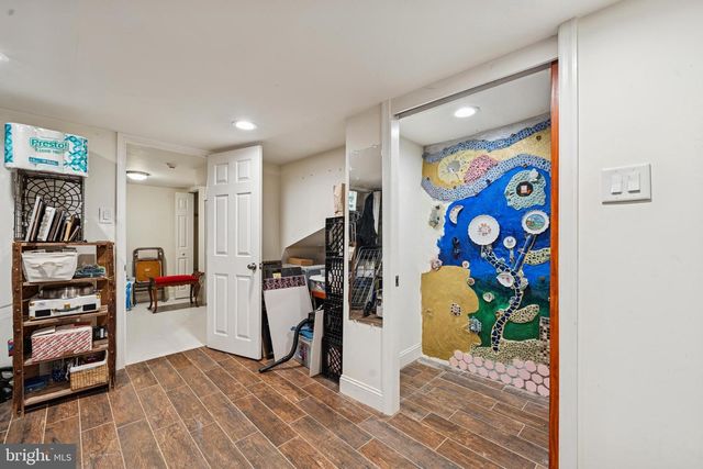 1632 BROWN ST, Philadelphia, PA 19130