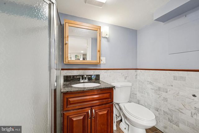 1632 BROWN ST, Philadelphia, PA 19130