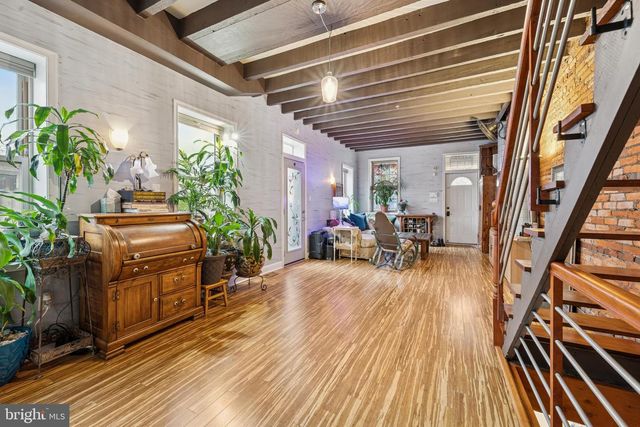 1632 BROWN ST, Philadelphia, PA 19130