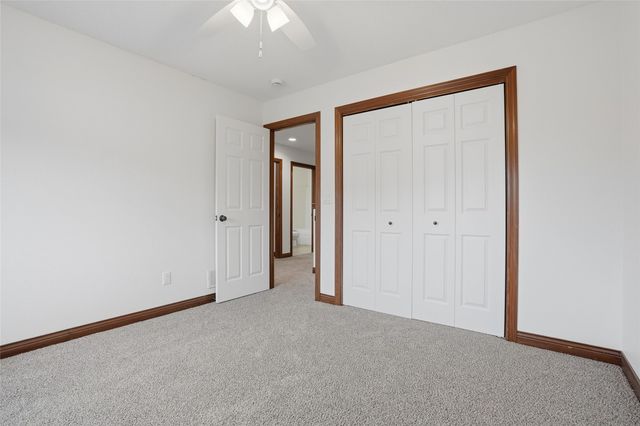 1832 Goose Lake Circle, North Liberty, IA 52317