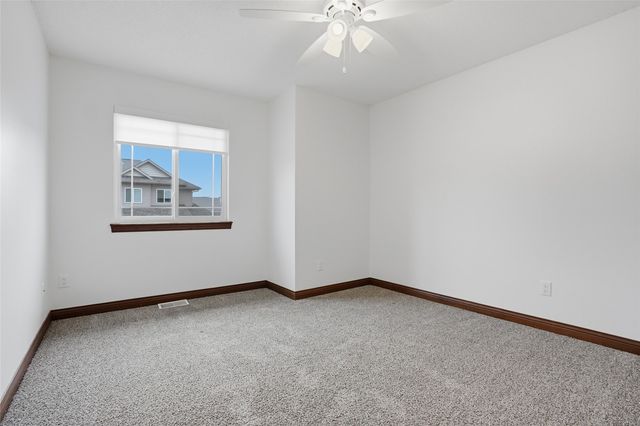 1832 Goose Lake Circle, North Liberty, IA 52317