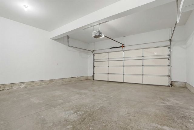 1832 Goose Lake Circle, North Liberty, IA 52317