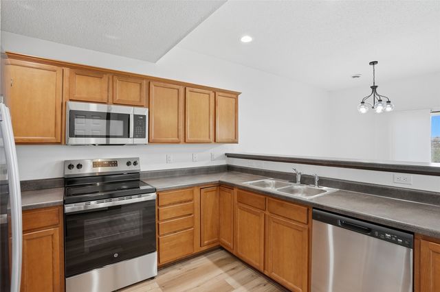 1832 Goose Lake Circle, North Liberty, IA 52317