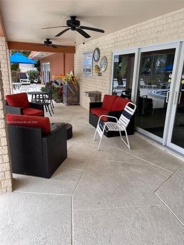 136 NE 19th Court 112f, Wilton Manors, FL 33305