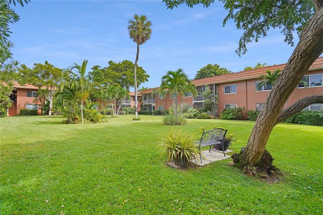 136 NE 19th Court 112f, Wilton Manors, FL 33305