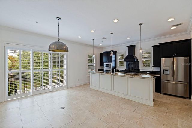 2602 W DE LEON STREET 4, Tampa, FL 33609