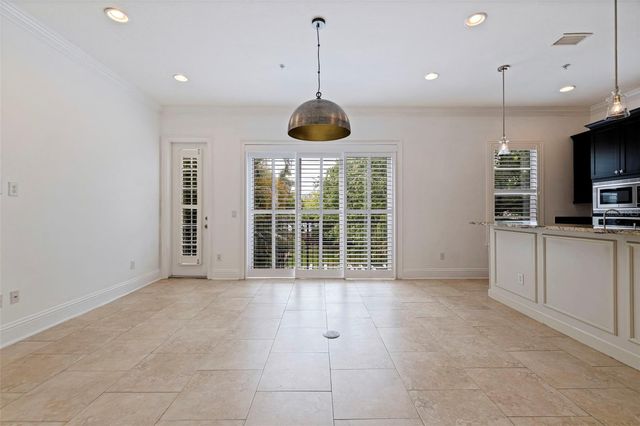 2602 W DE LEON STREET 4, Tampa, FL 33609