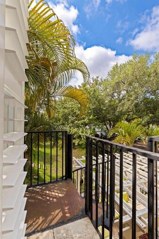 2602 W DE LEON STREET 4, Tampa, FL 33609