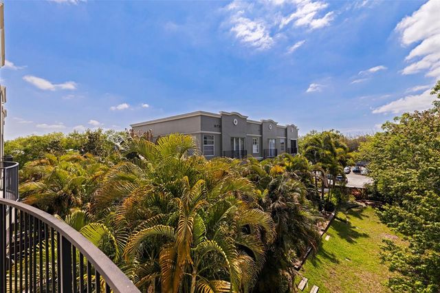 2602 W DE LEON STREET 4, Tampa, FL 33609