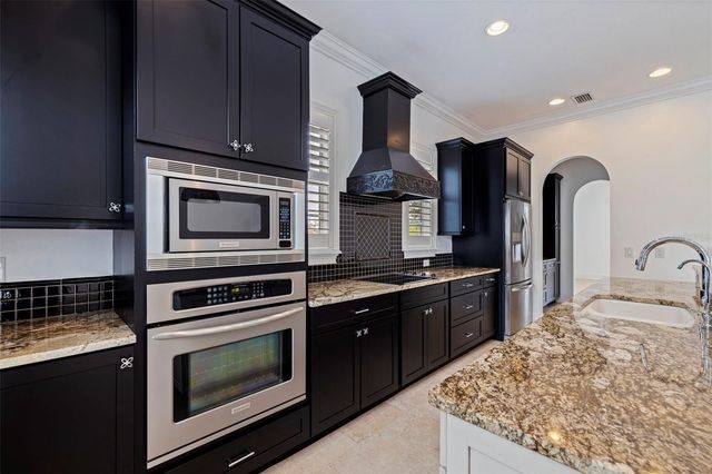 2602 W DE LEON STREET 4, Tampa, FL 33609